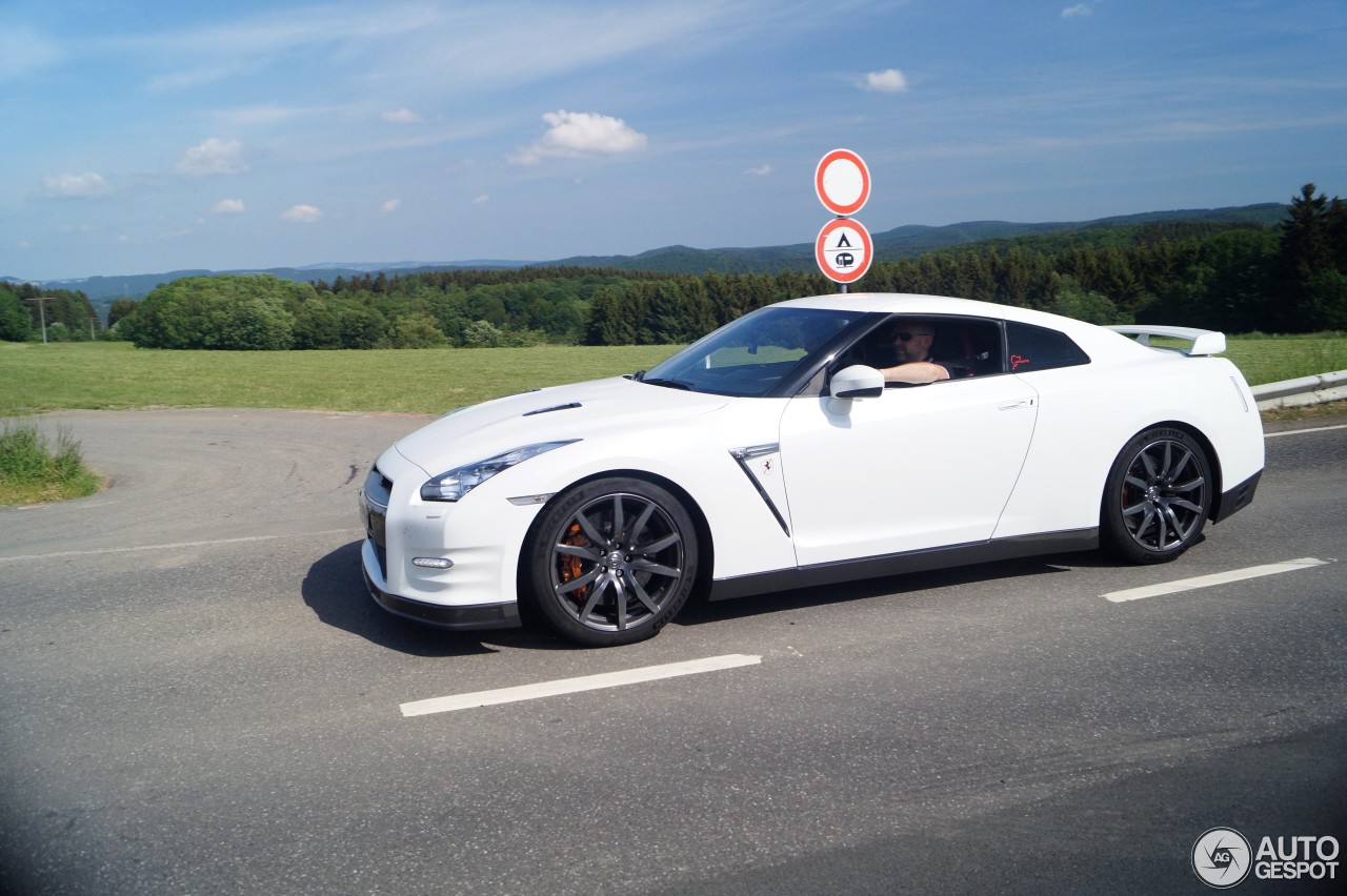 Nissan GT-R 2013