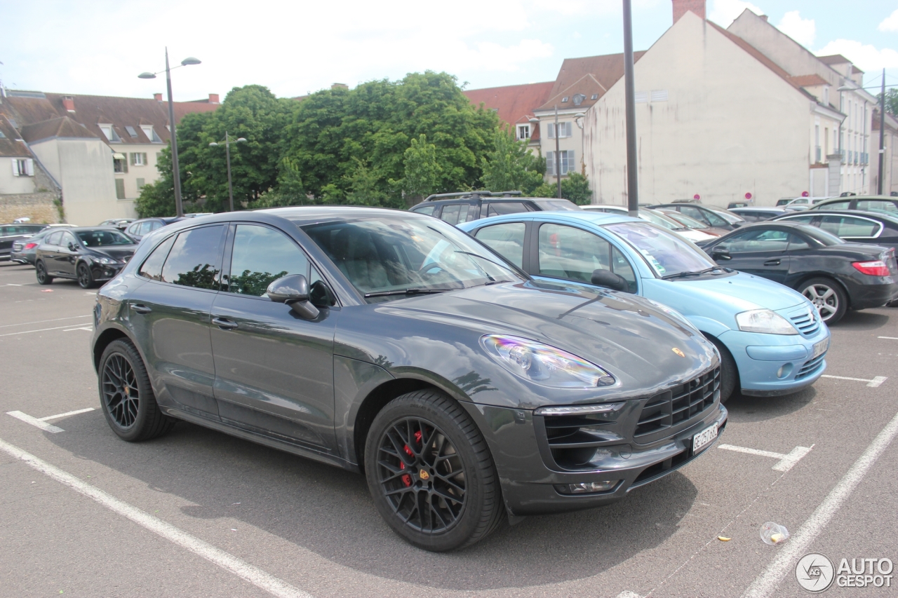 Porsche 95B Macan GTS