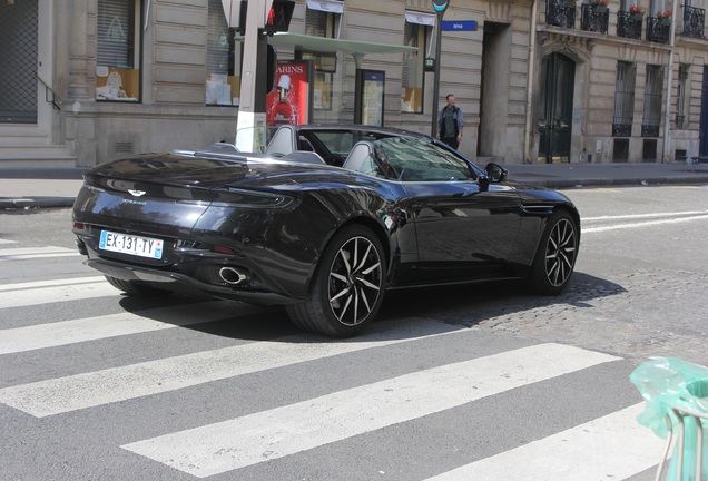 Aston Martin DB11 V8 Volante