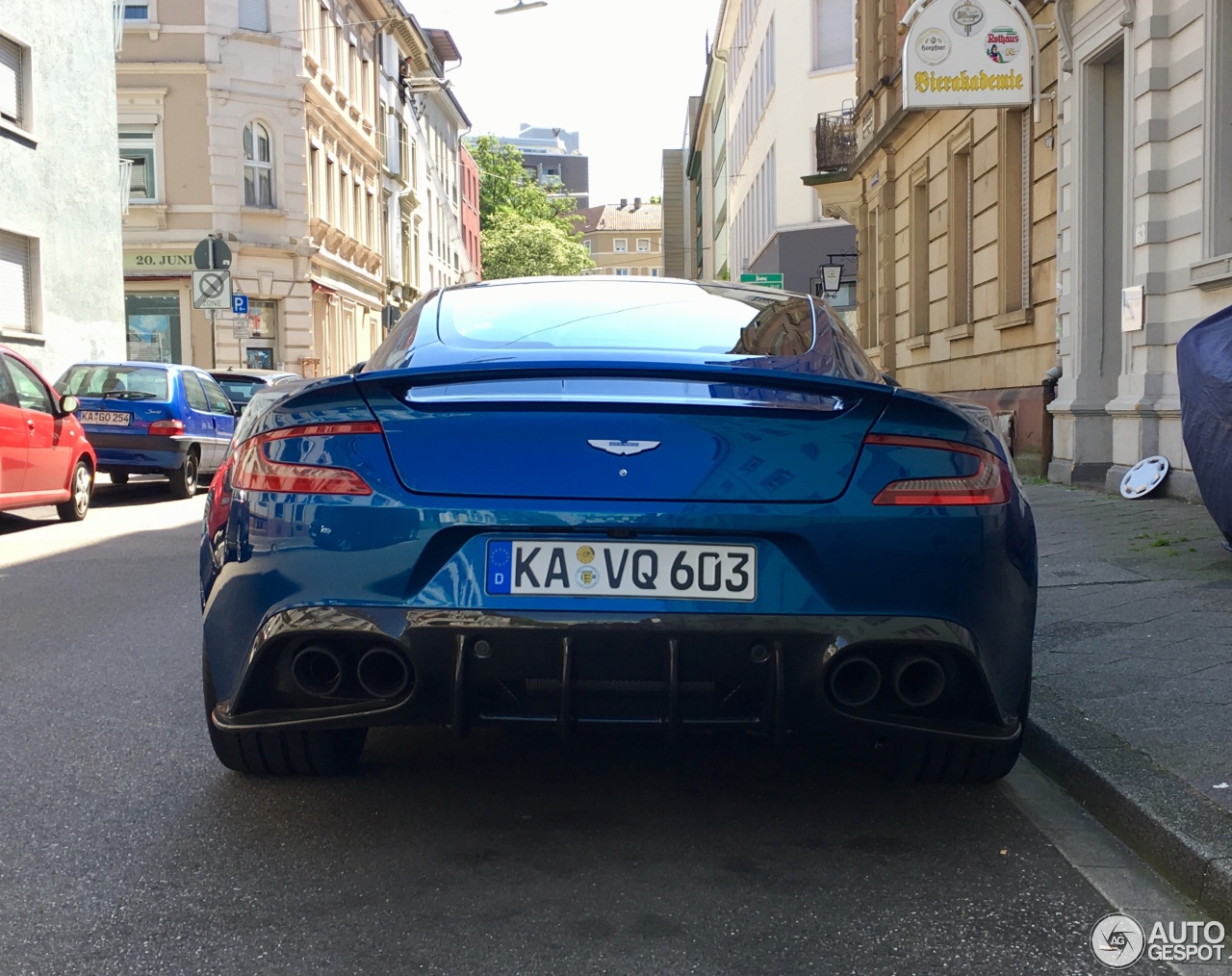 Aston Martin Vanquish S 2017