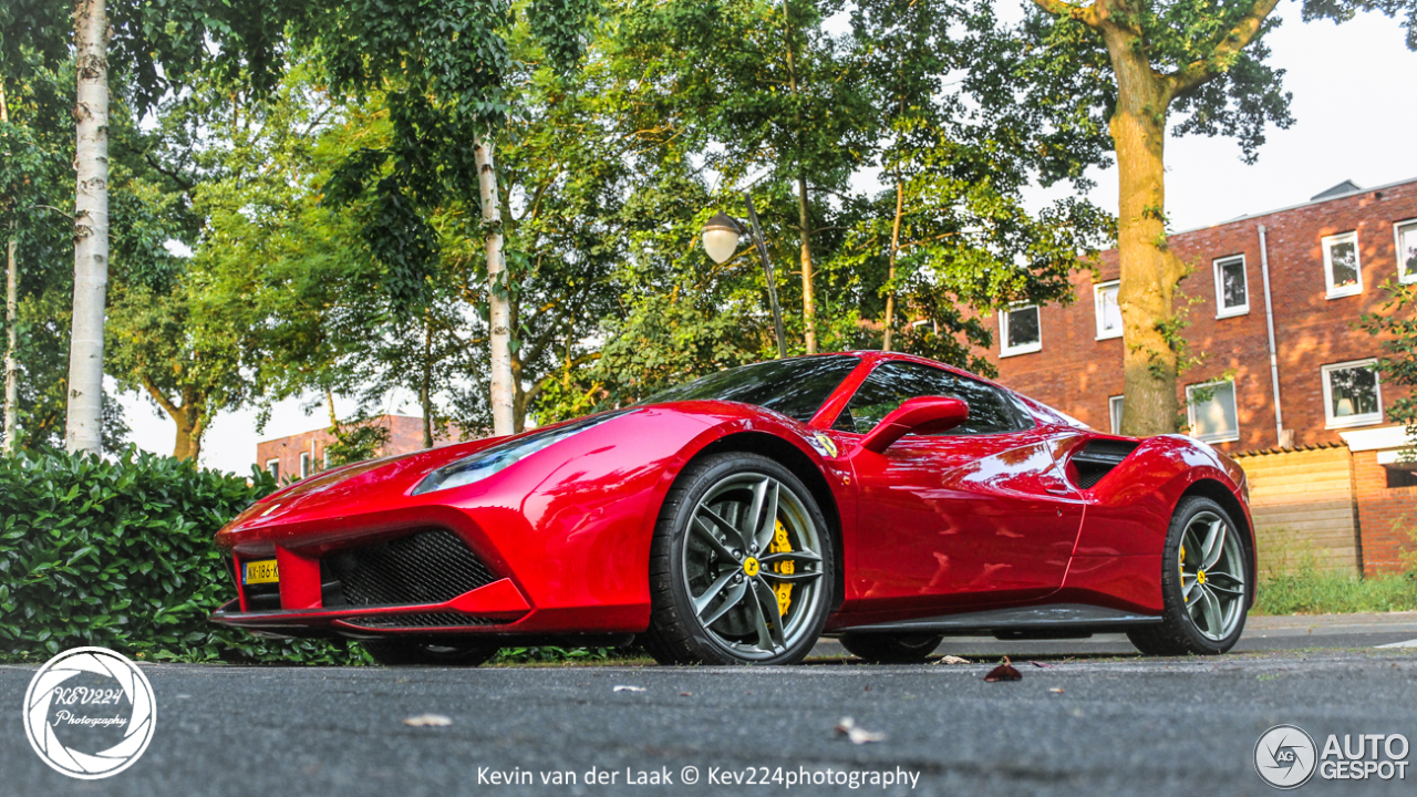 Ferrari 488 Spider