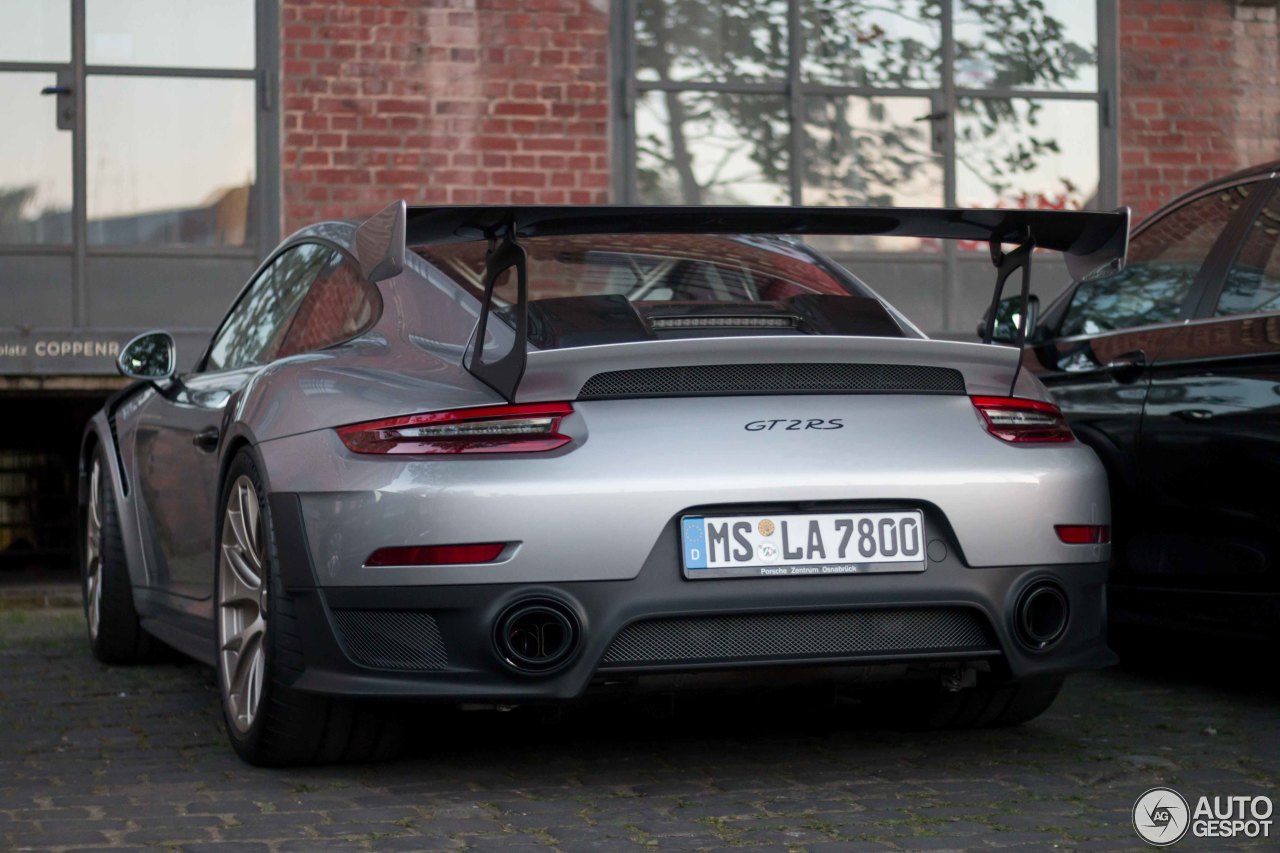 Porsche 991 GT2 RS Weissach Package