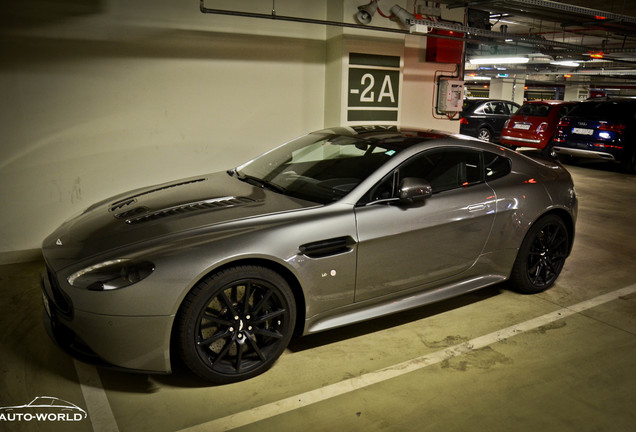 Aston Martin V12 Vantage S