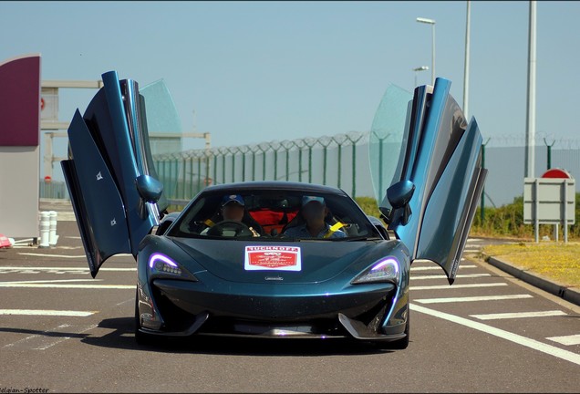 McLaren 570GT