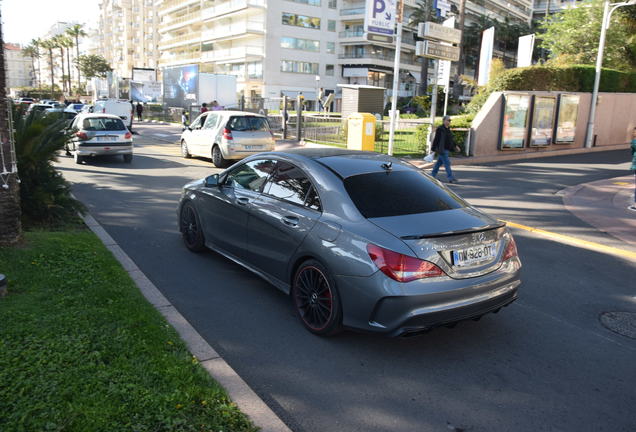 Mercedes-Benz CLA 45 AMG C117