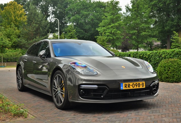 Porsche 971 Panamera Turbo S E-Hybrid Sport Turismo