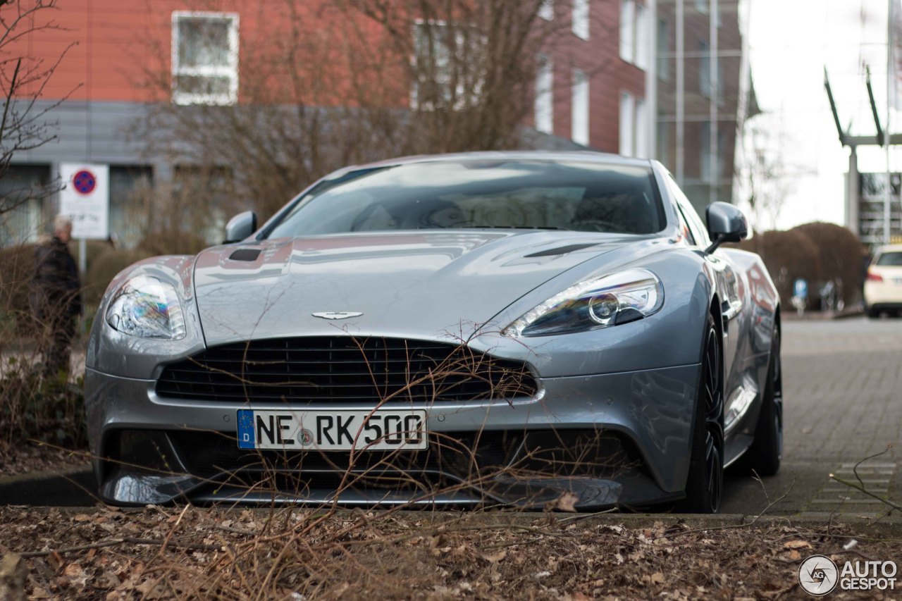 Aston Martin Vanquish 2013