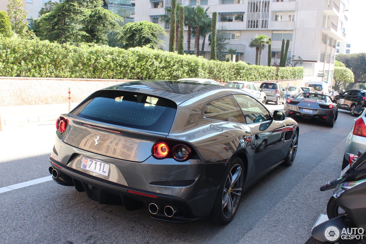 Ferrari GTC4Lusso