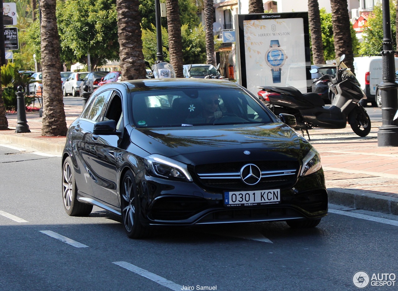 Mercedes-AMG A 45 W176 2015