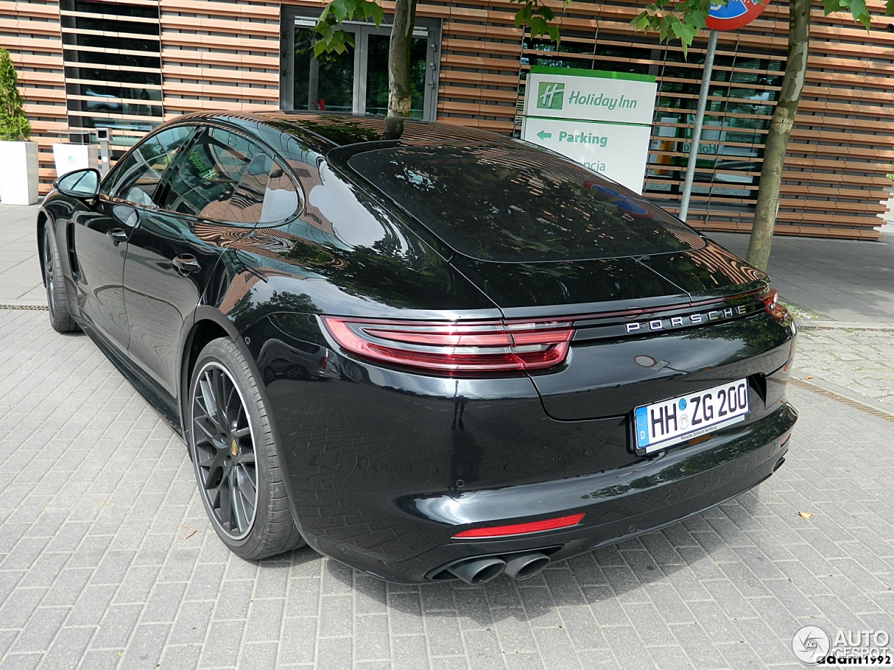 Porsche 971 Panamera Turbo