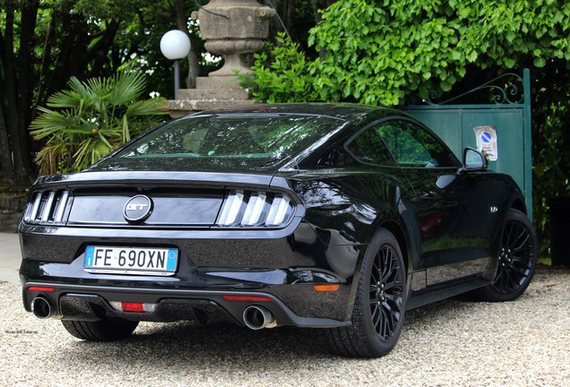 Ford Mustang GT 2015