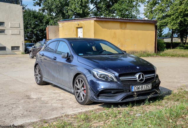 Mercedes-AMG A 45 W176 2015