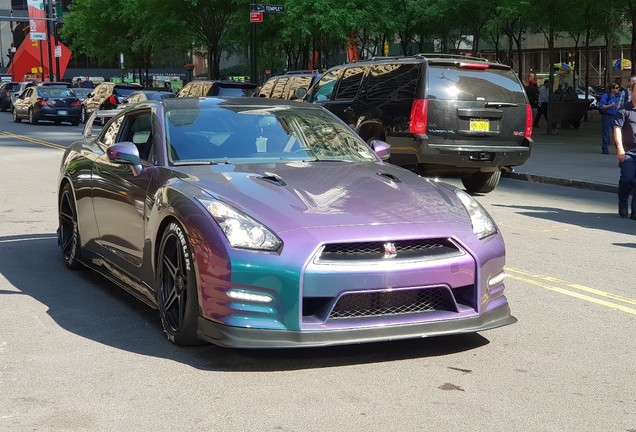 Nissan GT-R 2011