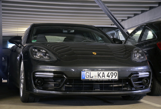 Porsche 971 Panamera Turbo Sport Turismo