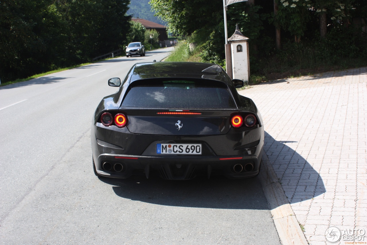 Ferrari GTC4Lusso