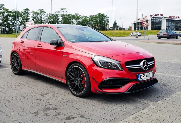 Mercedes-AMG A 45 W176 2015