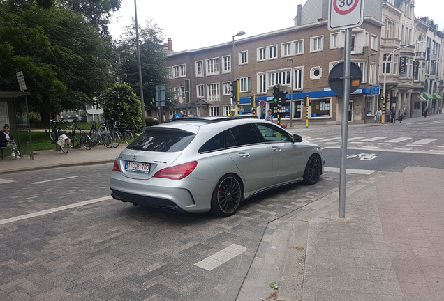 Mercedes-Benz CLA 45 AMG Shooting Brake