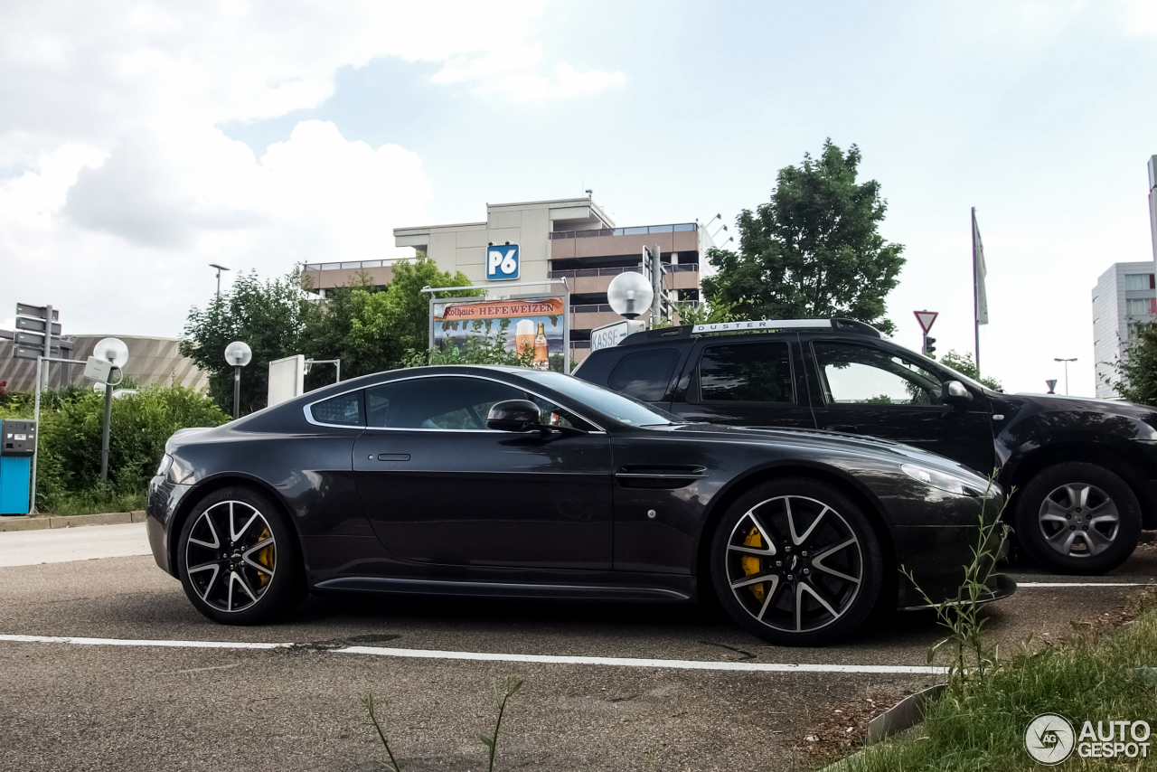 Aston Martin V12 Vantage S