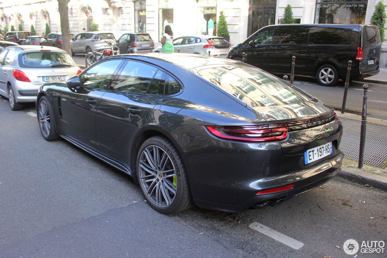 Porsche 971 Panamera Turbo S E-Hybrid