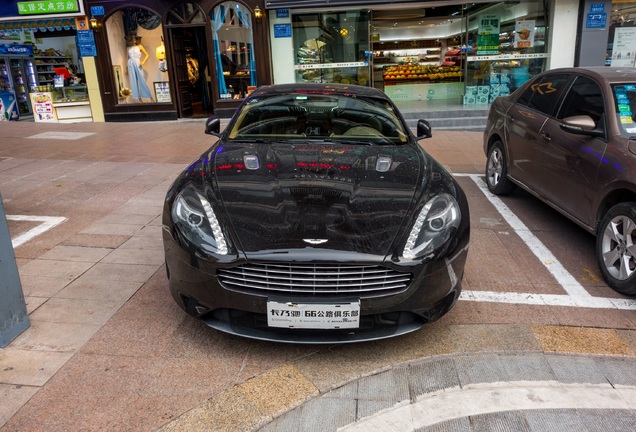 Aston Martin Virage 2011