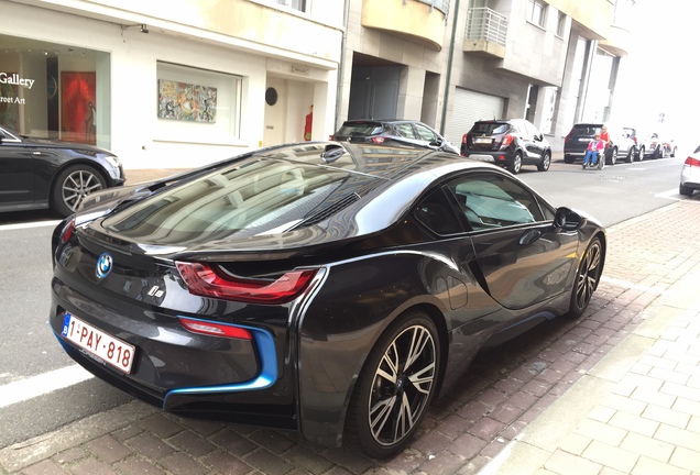 BMW i8