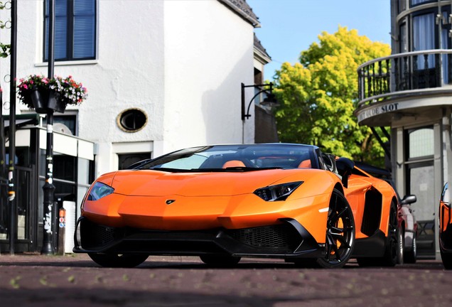 Lamborghini Aventador LP700-4 Roadster