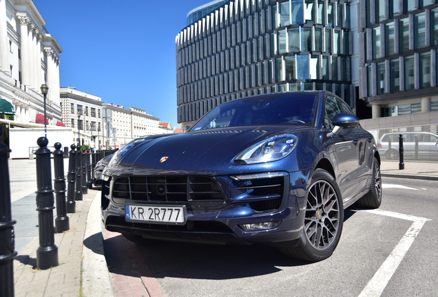 Porsche 95B Macan GTS