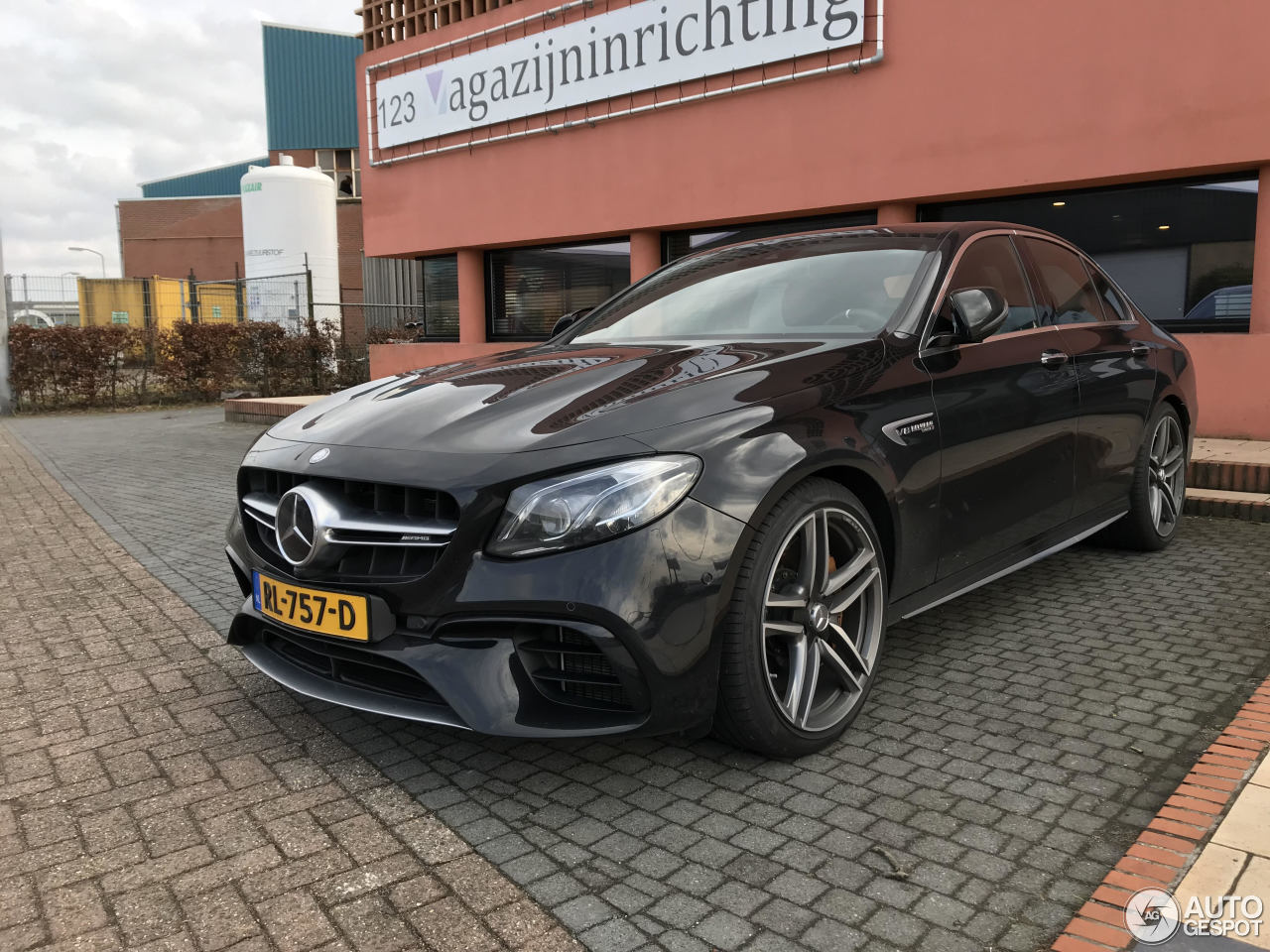 Mercedes-AMG E 63 S W213