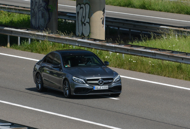 Mercedes-AMG C 63 S W205