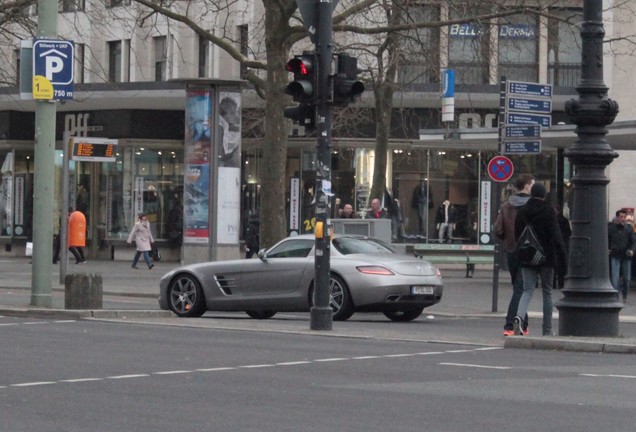 Mercedes-Benz SLS AMG