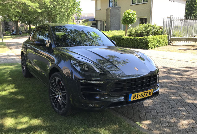 Porsche 95B Macan GTS