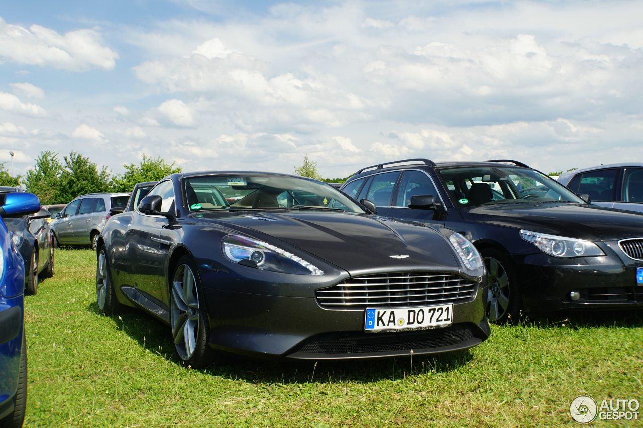 Aston Martin Virage 2011