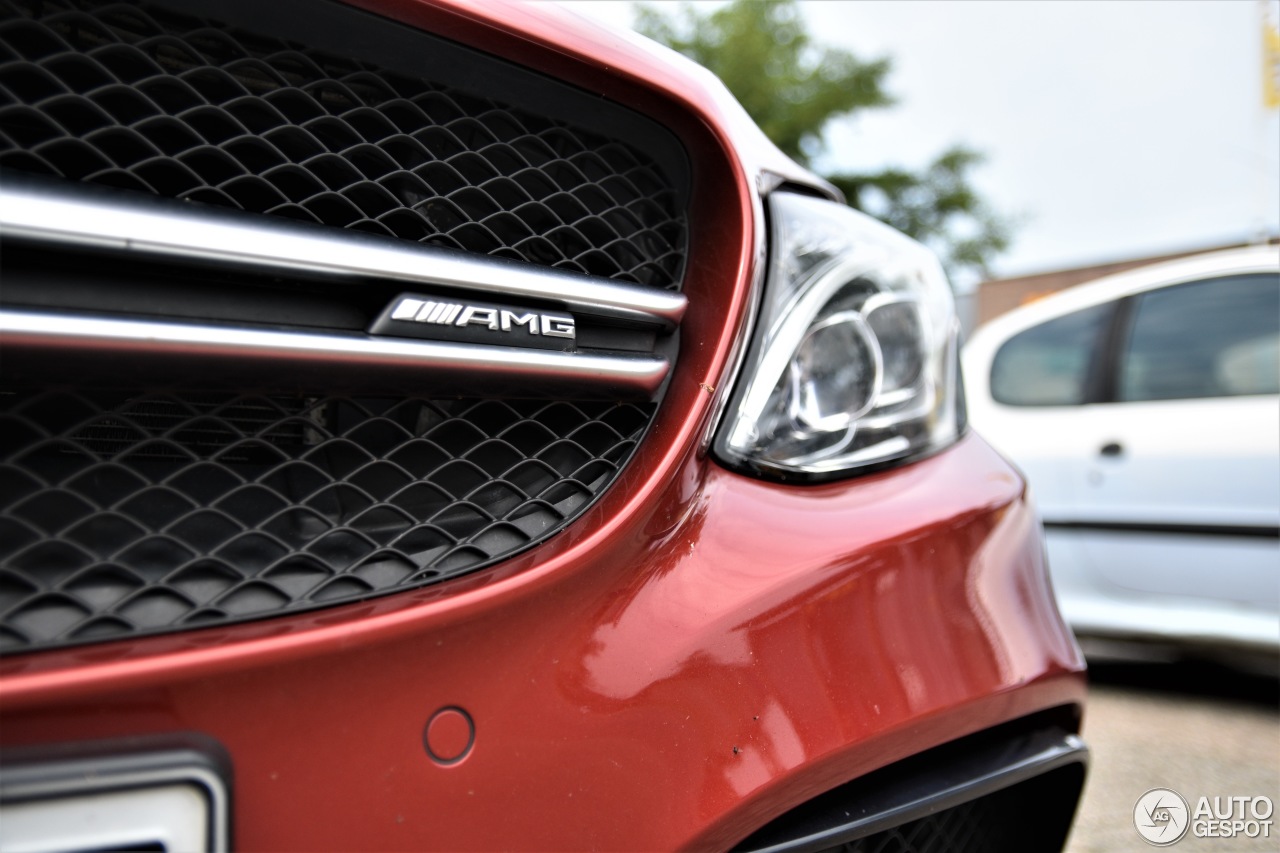 Mercedes-AMG C 63 S W205