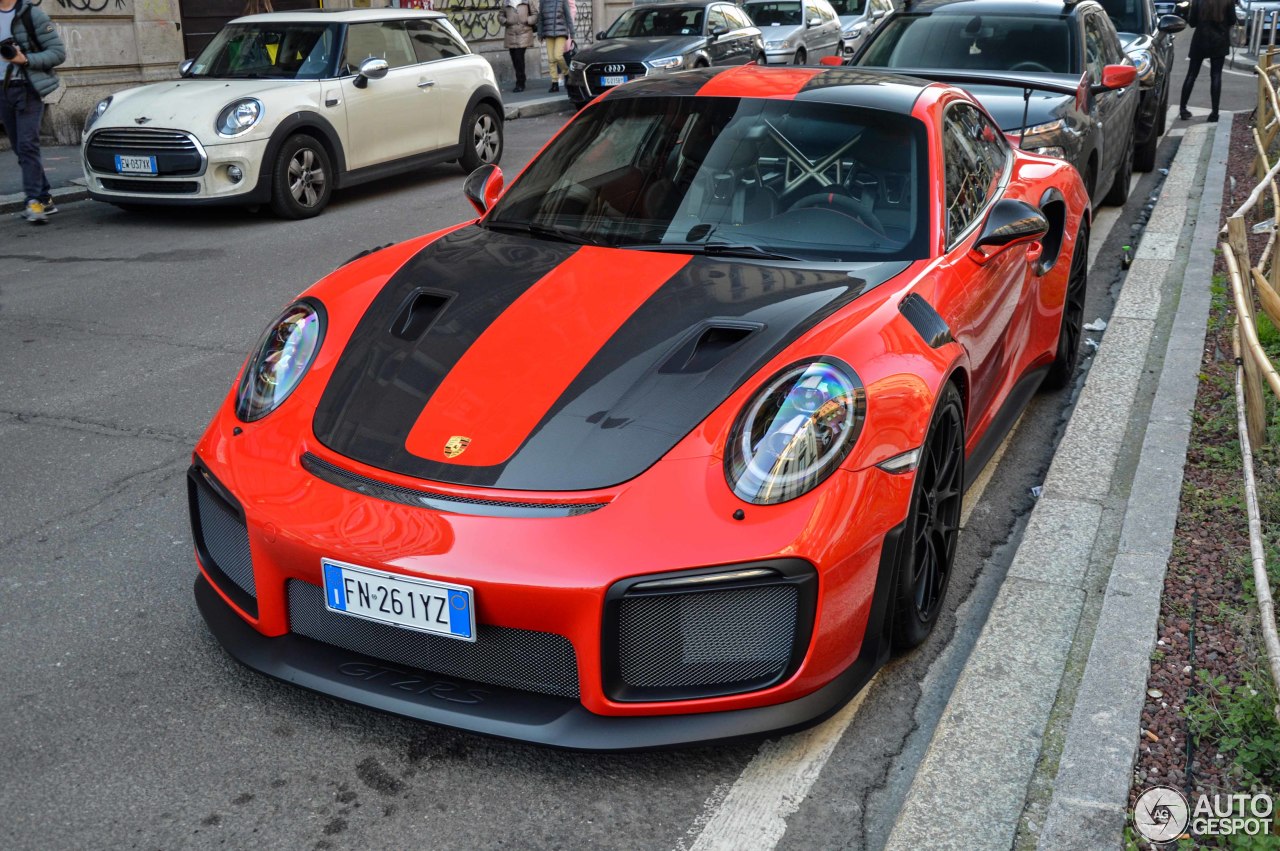 Porsche 991 GT2 RS Weissach Package