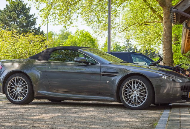 Aston Martin V8 Vantage Roadster