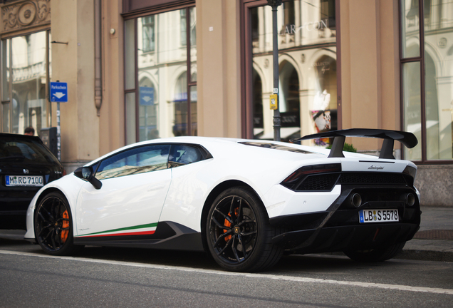 Lamborghini Huracán LP640-4 Performante