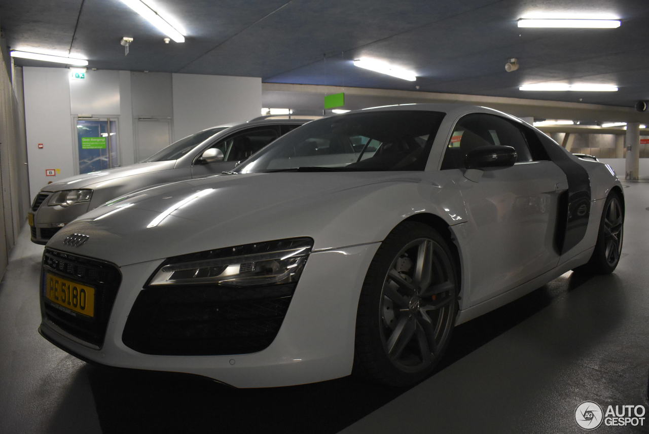 Audi R8 2013