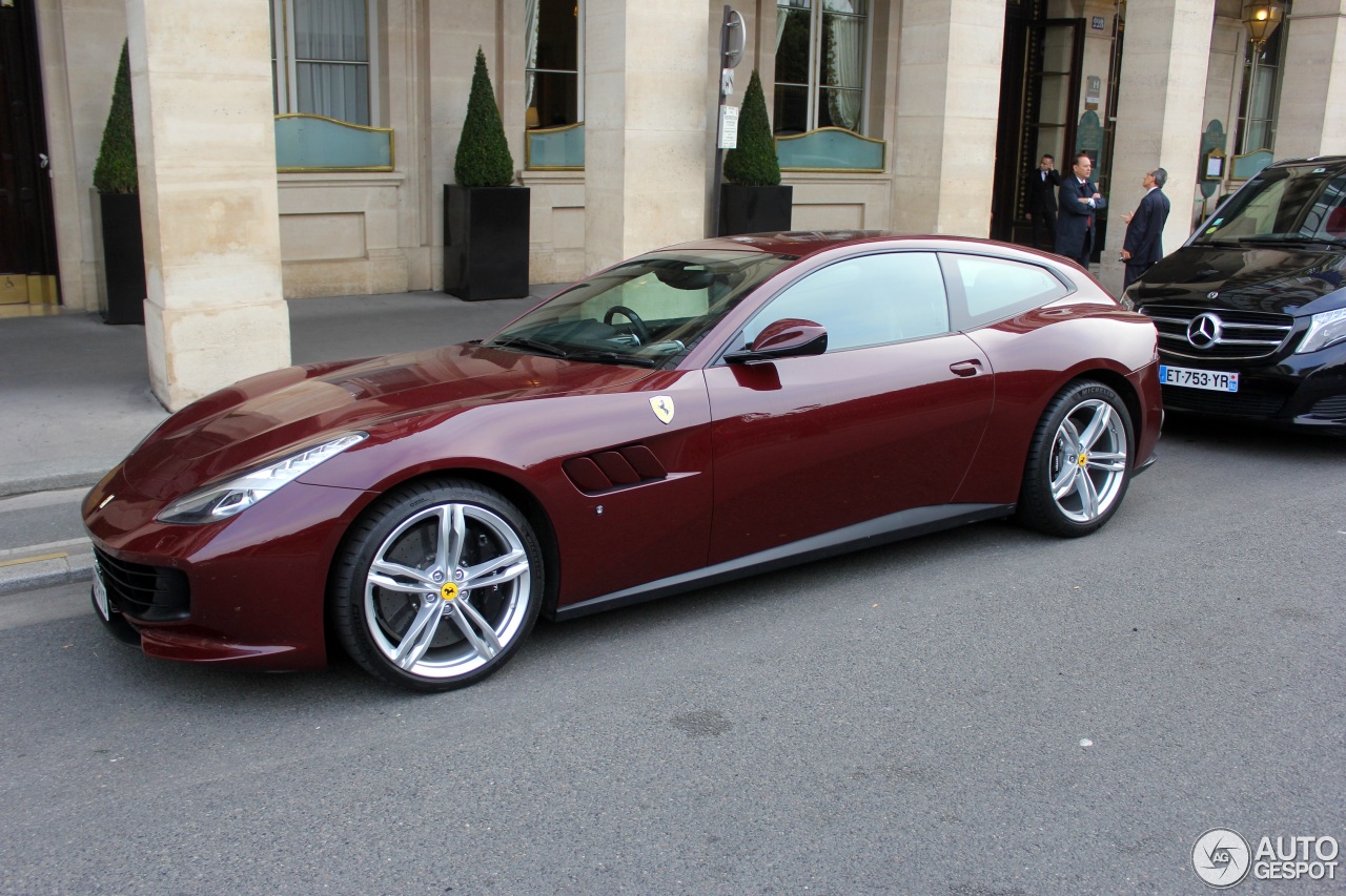 Ferrari GTC4Lusso