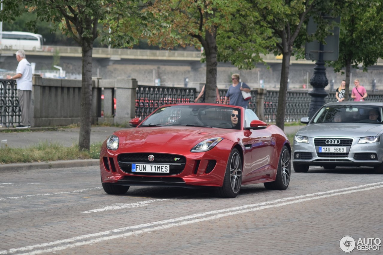 Jaguar F-TYPE R AWD Convertible