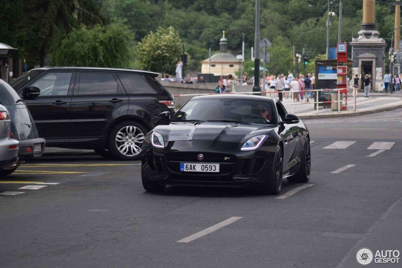 Jaguar F-TYPE R Coupé