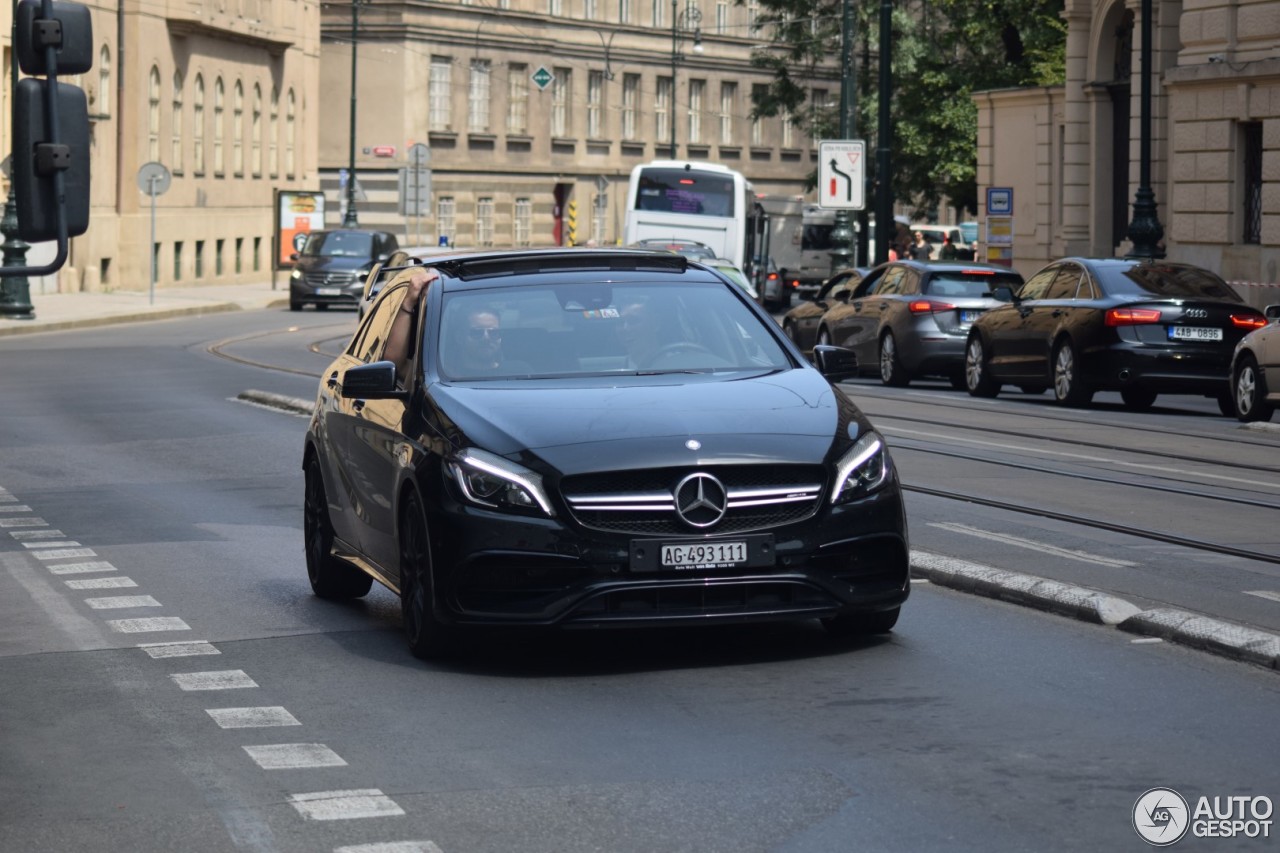 Mercedes-AMG A 45 W176 2015