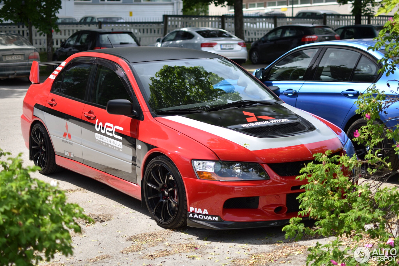 Mitsubishi Lancer Evolution IX