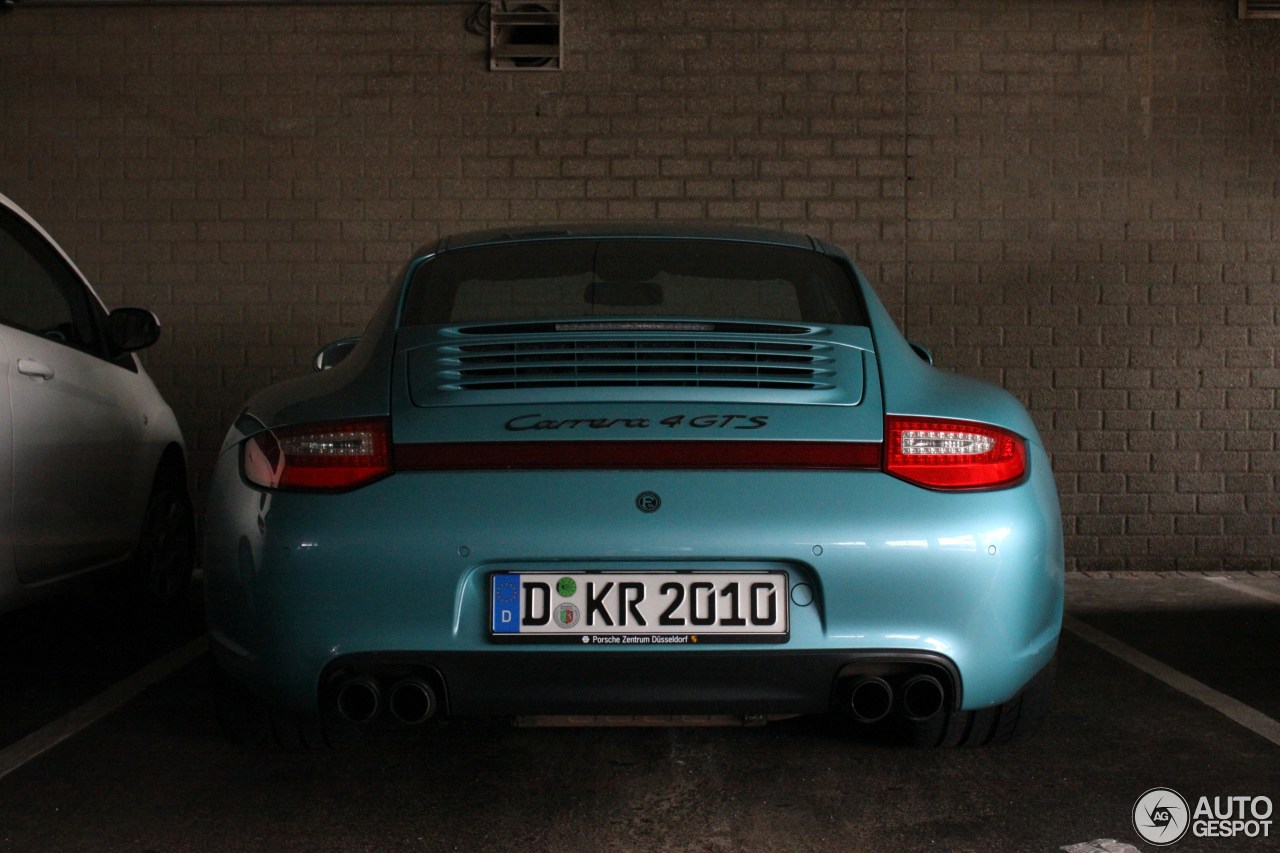 Porsche 997 Carrera 4 GTS