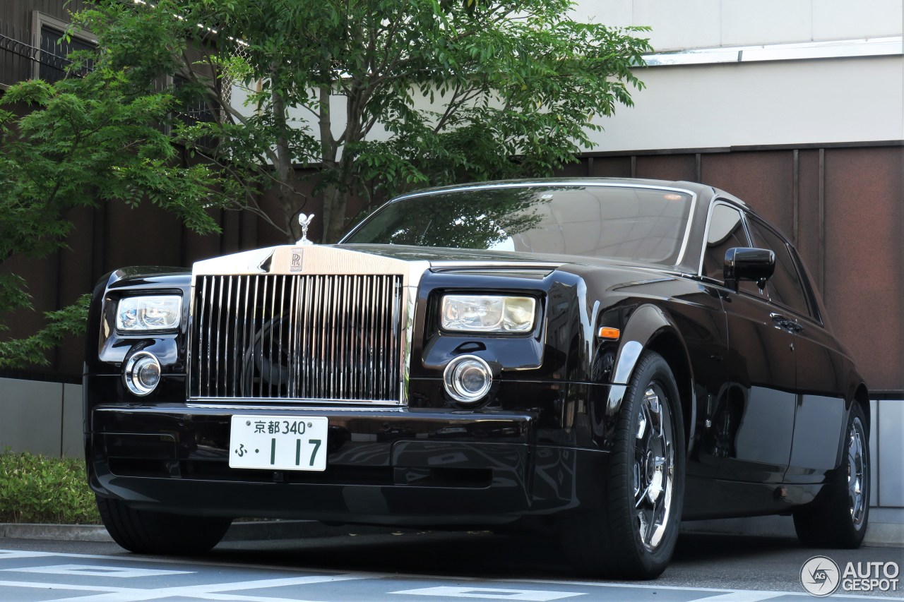 Rolls-Royce Phantom EWB