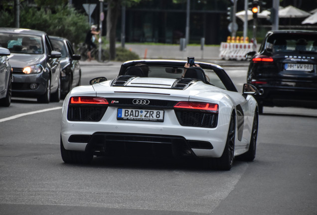 Audi R8 V10 Spyder 2016