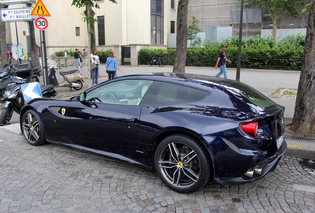 Ferrari FF