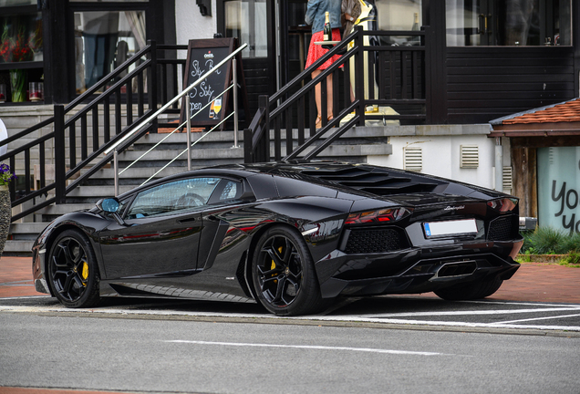 Lamborghini Aventador LP700-4