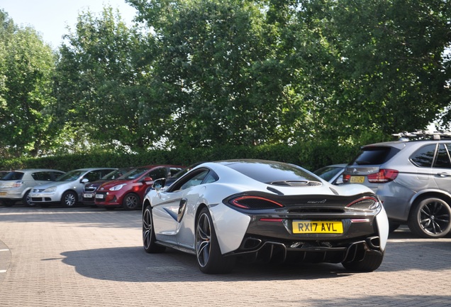 McLaren 570GT