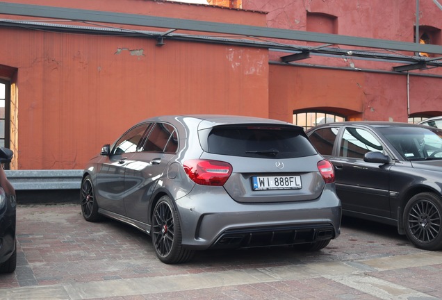 Mercedes-AMG A 45 W176 2015