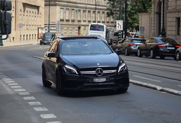 Mercedes-AMG A 45 W176 2015